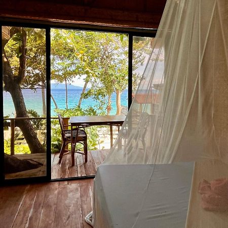 Amami Beachfront Villa With Private Beach Puerto Galera Eksteriør bilde