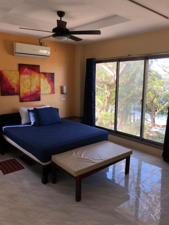 Amami Beachfront Villa With Private Beach Puerto Galera Eksteriør bilde