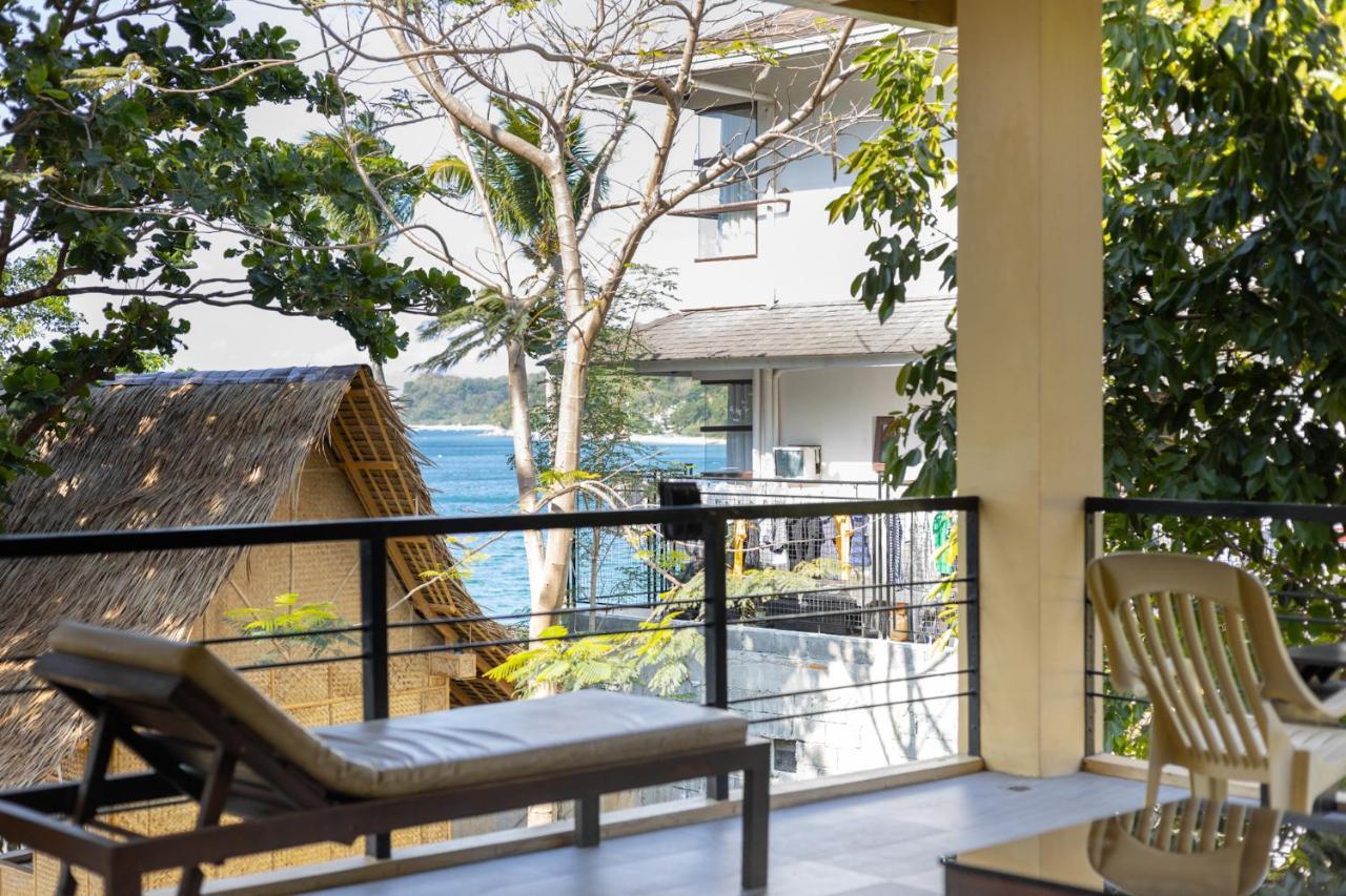 Amami Beachfront Villa With Private Beach Puerto Galera Eksteriør bilde